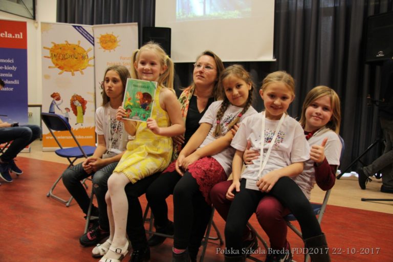 Zaproszenie na ciąg spotkań autorskich z Anetą Noworytą